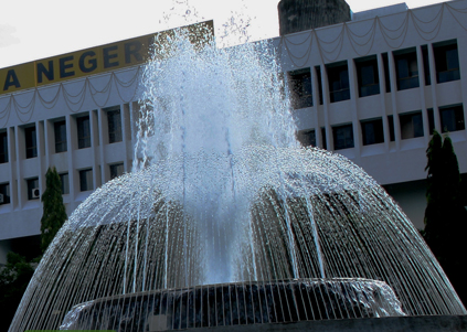 EOS 400D : 1/160sec f5.6 ISO100